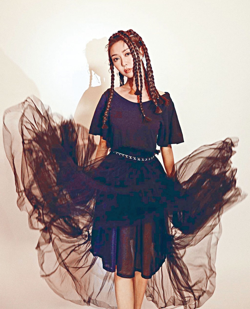 薛凱琪自組公司兩年後，再度回歸華納。