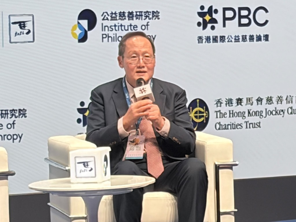 新加坡貿易與工業部(能源與工業)部長及前人力部長陳詩龍表示,新加坡過去五年斥資近100億坡元用於本地勞工培訓。 新加坡貿易與工業部(能源與工業)部長及前人力部長陳詩龍表示,新加坡過去五年斥資近100億坡元用於本地勞工培訓。
