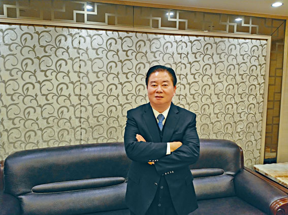 禹洲地产主席林龙安表示，今年销售目标将提高至600亿元。