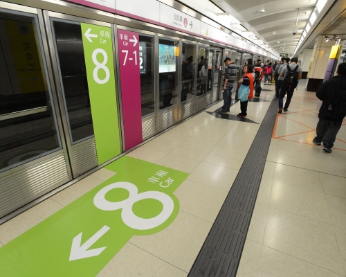 17歲少女西鐵列車上遭非禮。資料圖片