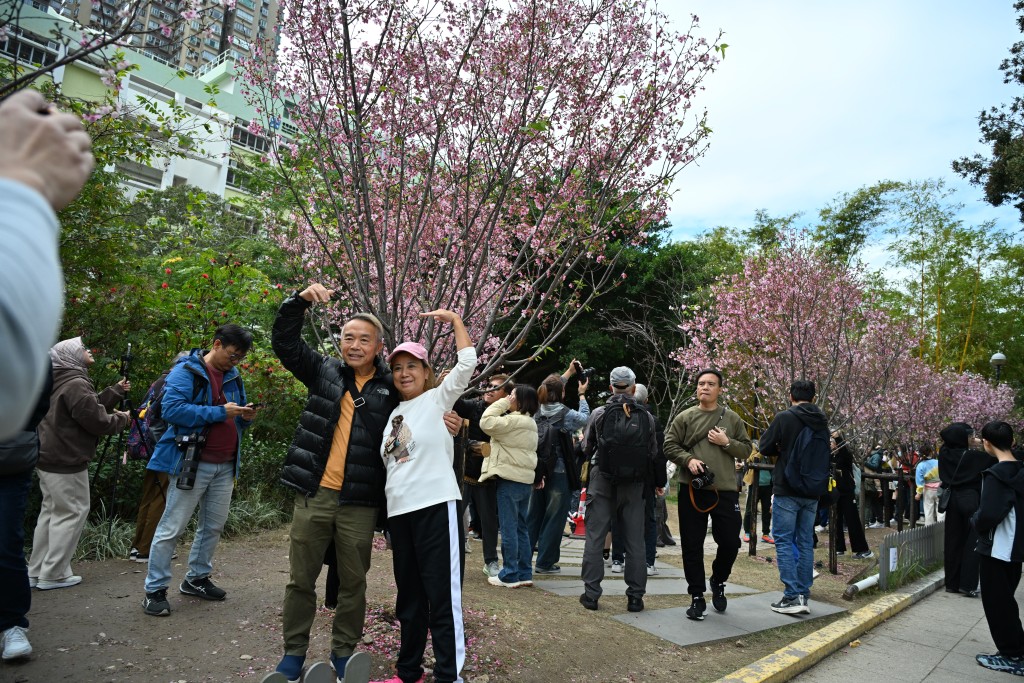梁榮武強調天氣偏暖、寒冷天氣變少,正是全球暖化的直接後果。 梁榮武強調天氣偏暖、寒冷天氣變少,正是全球暖化的直接後果。