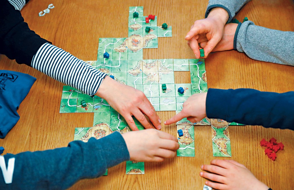 桌游在本地日益普及，除了娱乐，也用作认知训练与文化历史教育的工具。