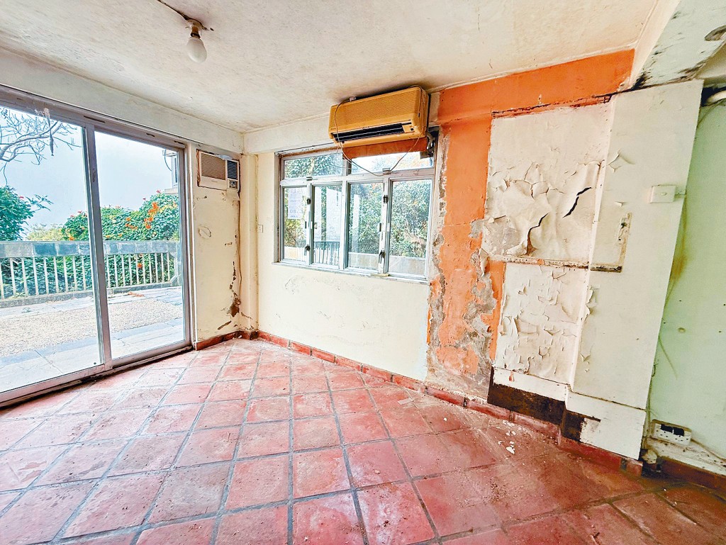 大廳呈長方設計，空間寬闊，住戶可按個人需求放置家具。