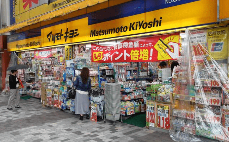 日本政府為防止旅客利用免稅漏洞，在國內轉賣免稅商品謀利，由明年11月起將全面實施全新免稅制度。Alamy示意圖