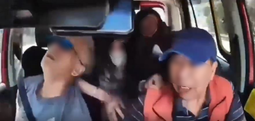 司機已經不省人事。Threads@asiaidiotdrivers影片截圖