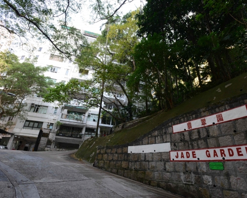 恒基西半山舊樓批強拍，底價逾25億。
