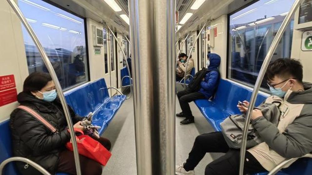 近期，上海疫情防控进入新阶段，上海地铁全网客流也呈明显的下降趋势，跌幅超过50%。