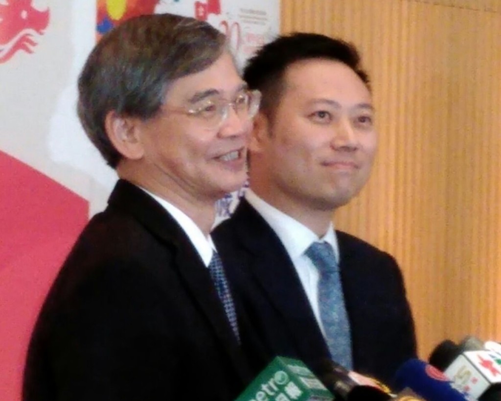 羅致光(左)及徐英偉。