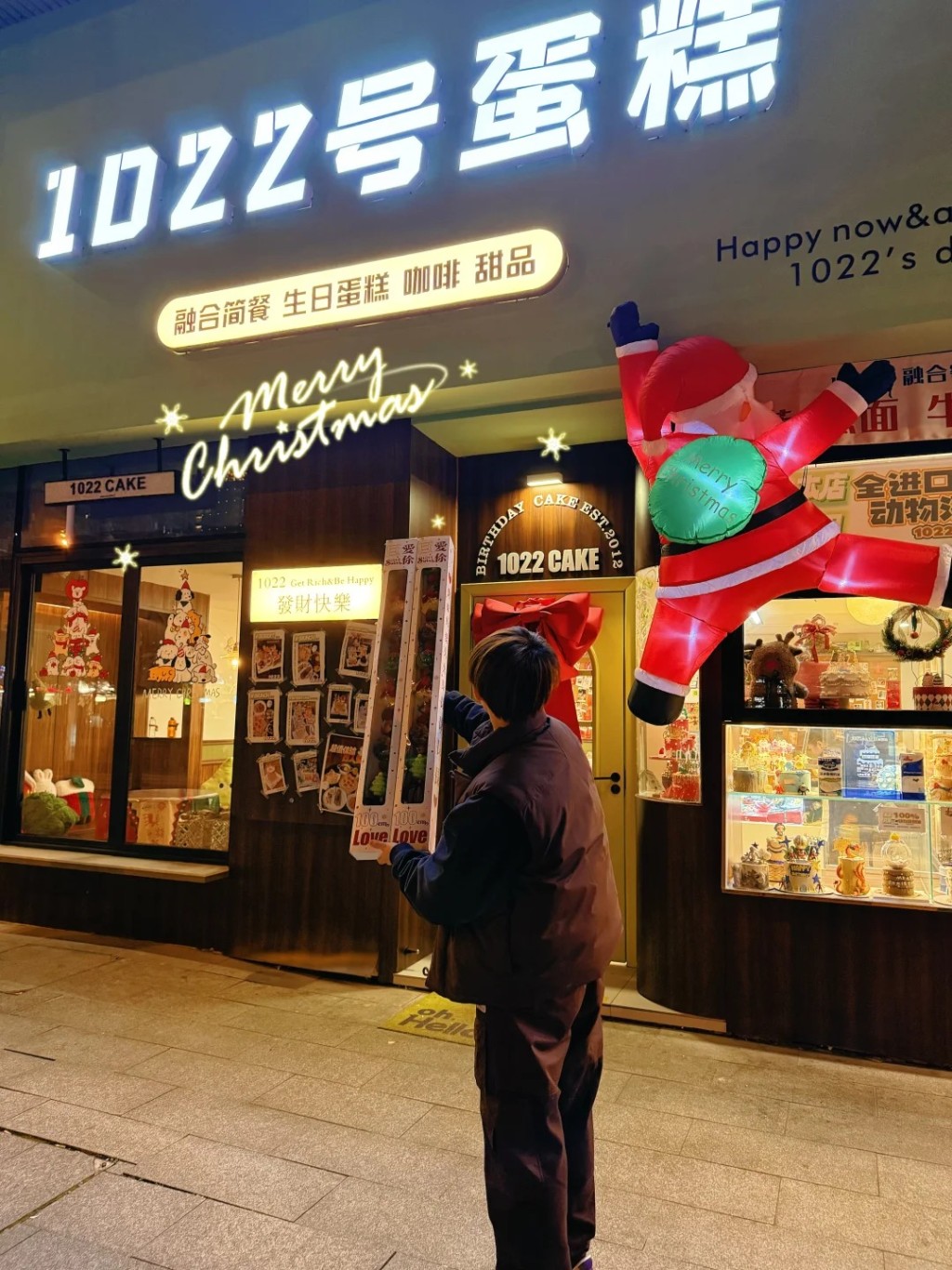 长沙一间蛋糕店被顾客质疑卫生有问题，遭市监局检查后反成最佳宣传。小红书