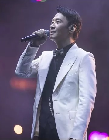 Leon剛完成演唱會，又有新搞作。