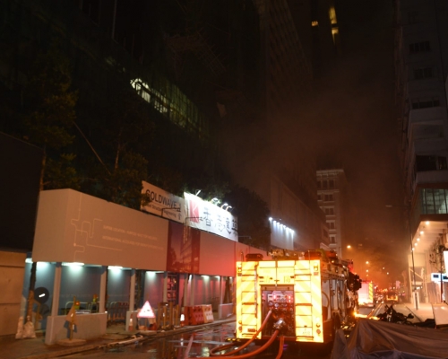尖沙嘴一個建築地盤，凌晨近1時發生火警。