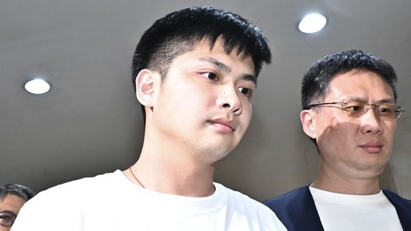 三立前高層之子龔益霆今被依多項罪名遭北檢搜索約談。 ETtoday