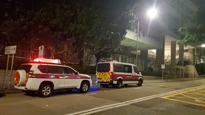 14歲少女在校內墮樓死亡，警方調查事故原因。