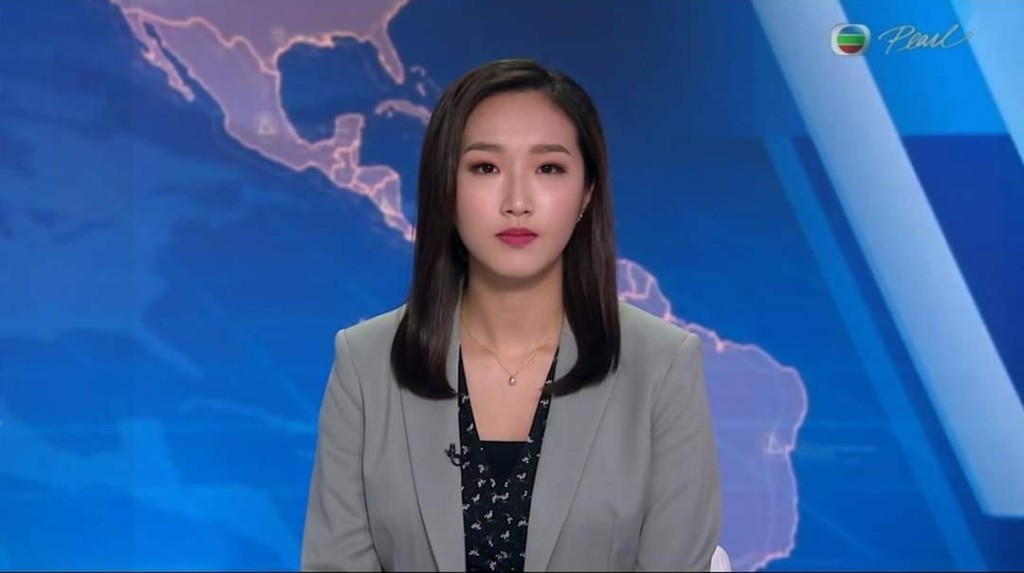 邓诗颖2017年加入TVB新闻部。