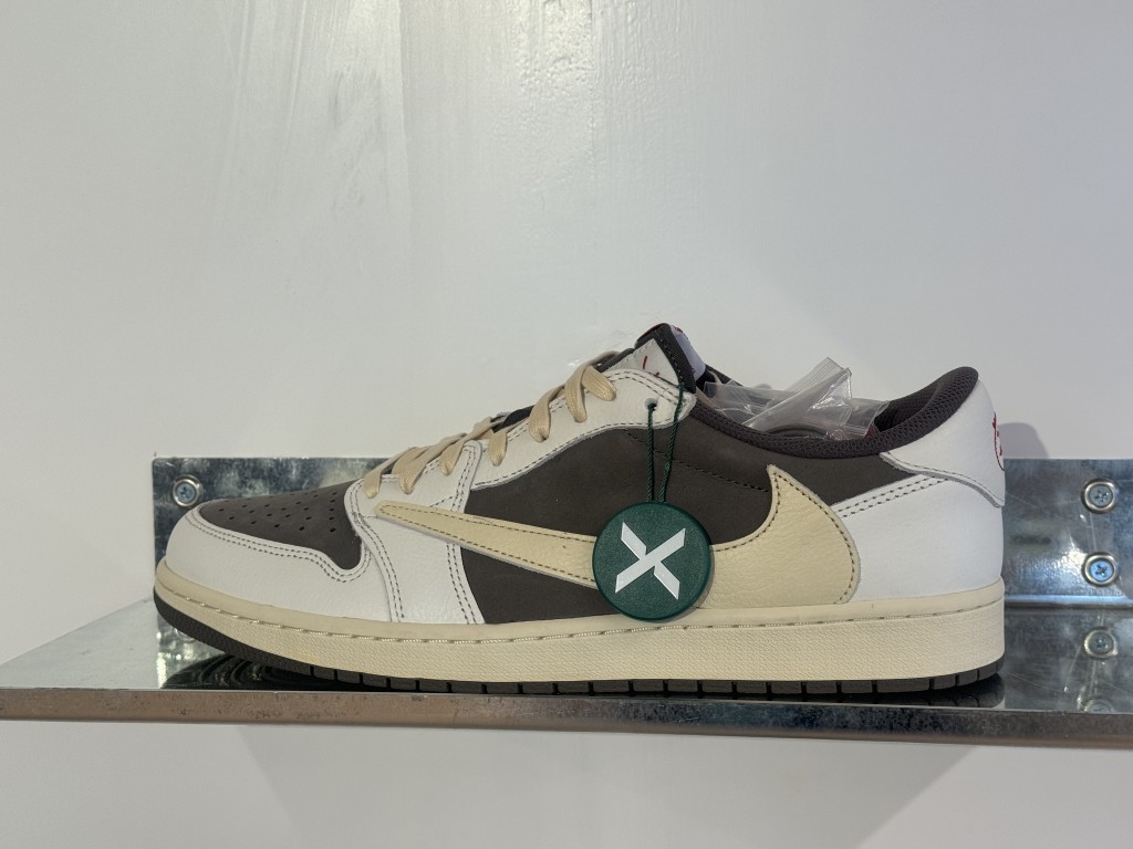 香港區銷量最高、賣出高達7000對的JORDAN 1 LOW X TRAVIS SCOTT REVERSE MOCHA