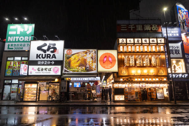 日本東京是港人旅遊熱點，而且旅遊期間免不了品嚐地道壽司，惟近期當地發生多人食完壽司後「庫道蟲」食物中毒的事件。示意圖