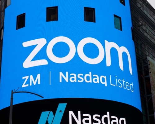 加州教會控告Zoom,指網上查經班有黑客入侵及播放兒童色情影片。 AP