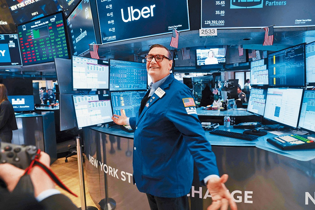 道指上周五收市跌179點，報48892點。