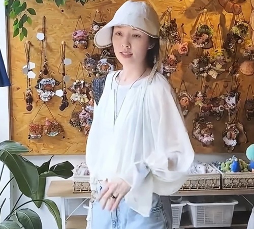 向佐老婆郭碧婷氣質一流。 向佐老婆郭碧婷氣質一流。