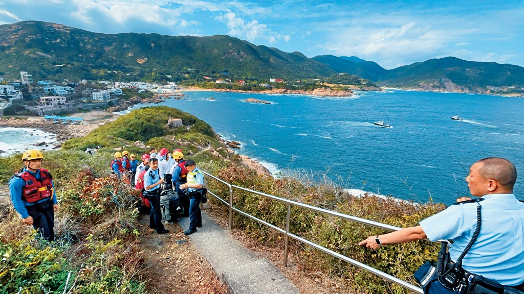 石澳大頭洲「情人橋」附近發生墮海意外，內地姊弟遭大浪捲走遇溺身亡。