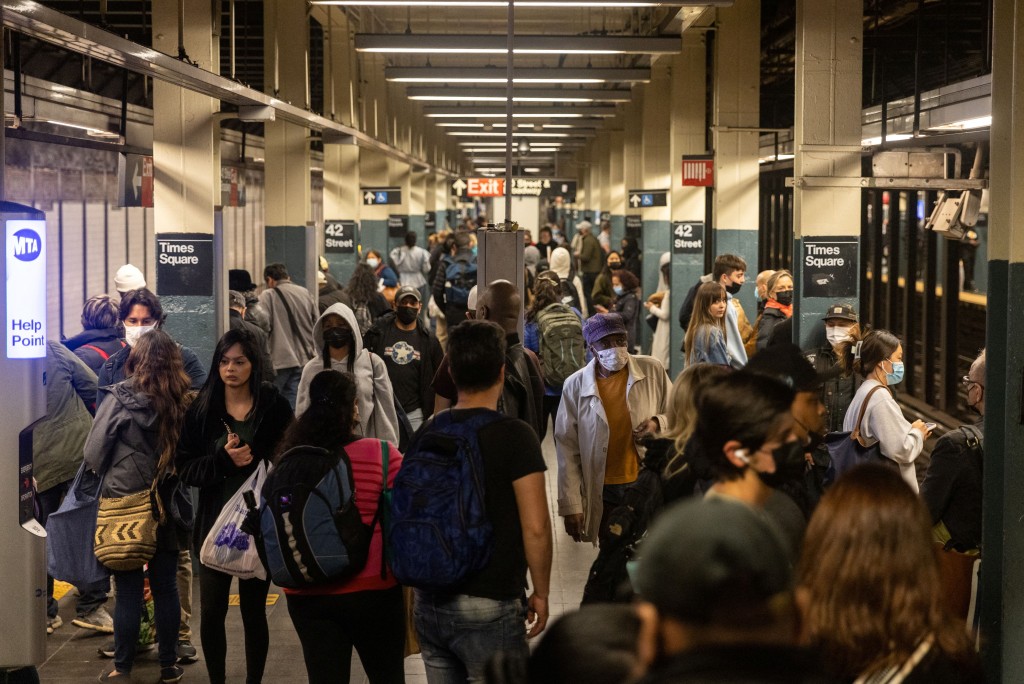 MTA官员表示，2023年地铁的乘客量提前六周达到了10亿人次。 路透社