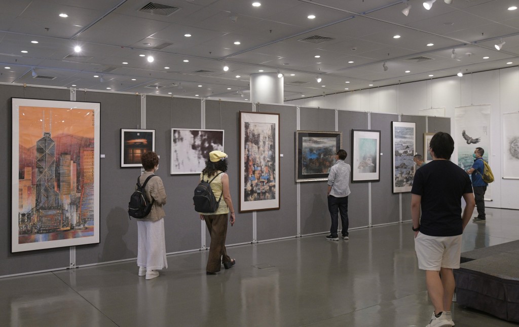 《繼往開來》藝術作品展，逾萬藝術迷入場欣賞。