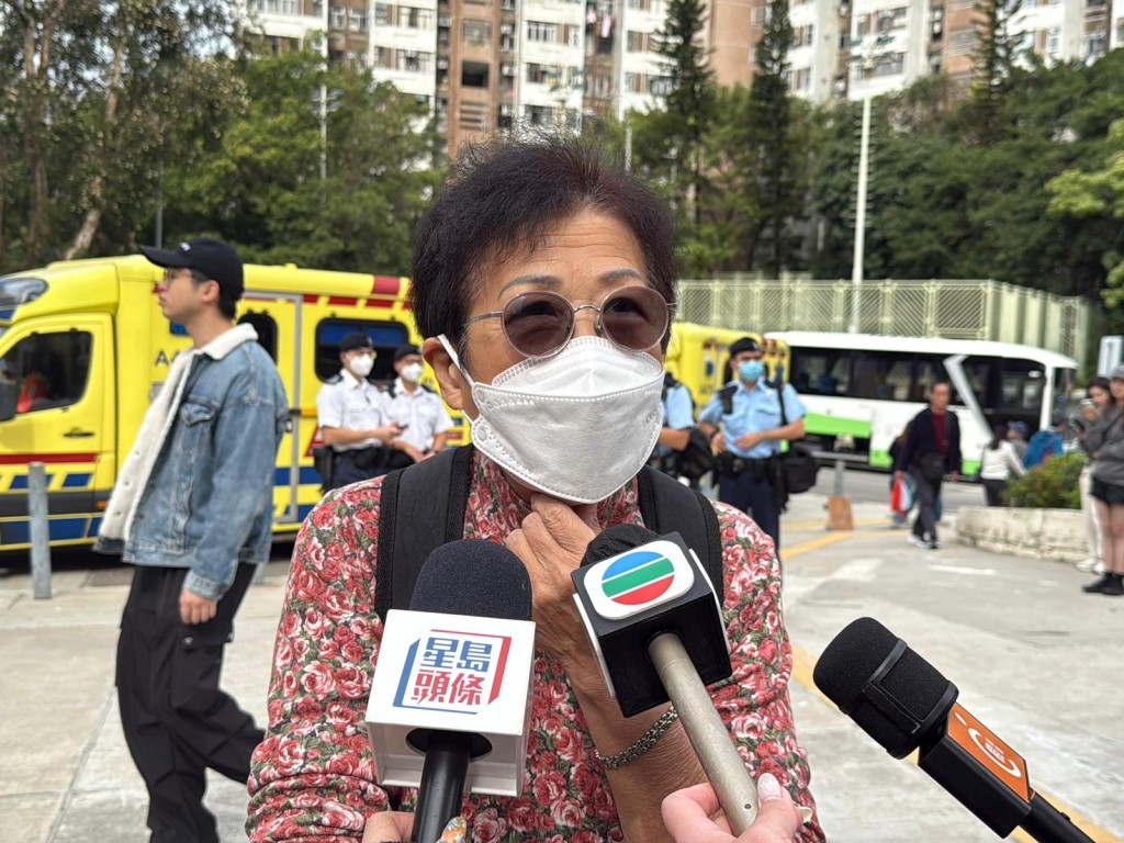 熱心市民蔡婆婆。