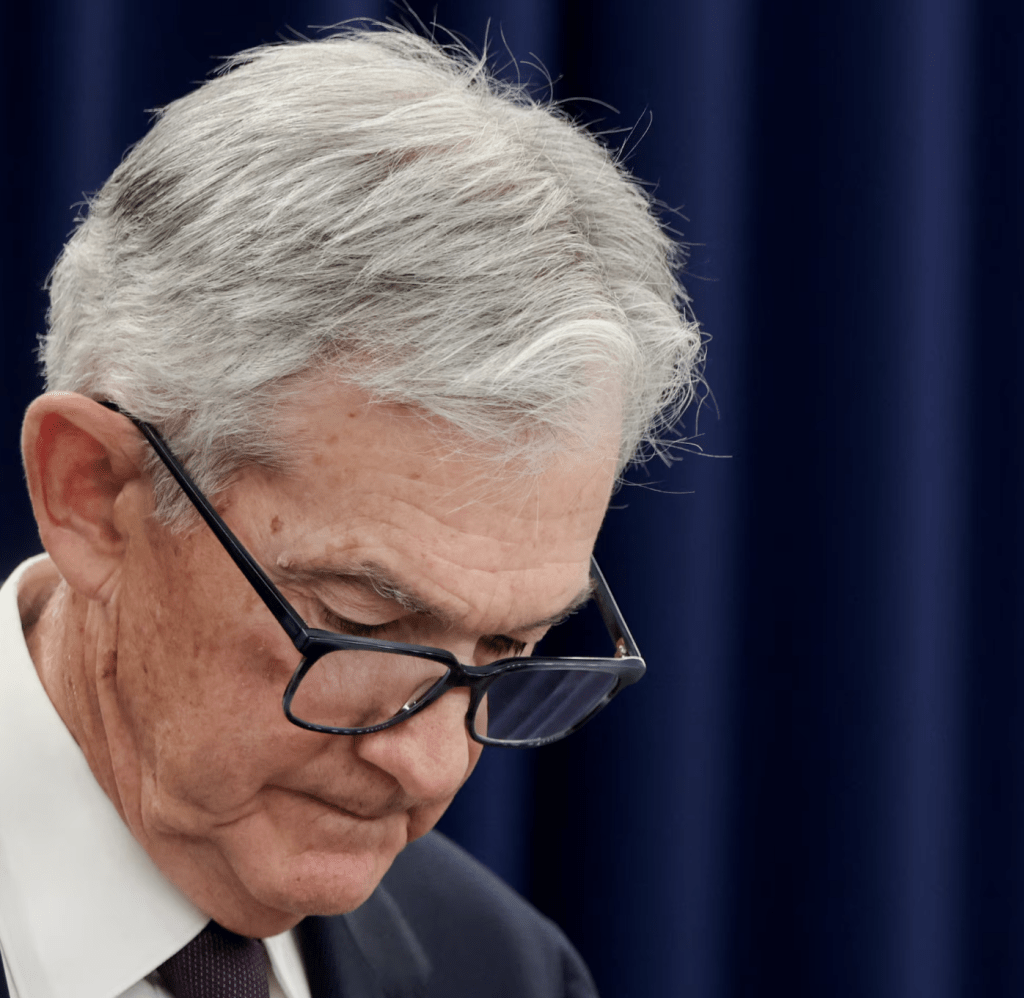 美國聯儲局換屆在即，隨着特朗普入主白宮，鮑威爾幾乎鐵定離任。路透社