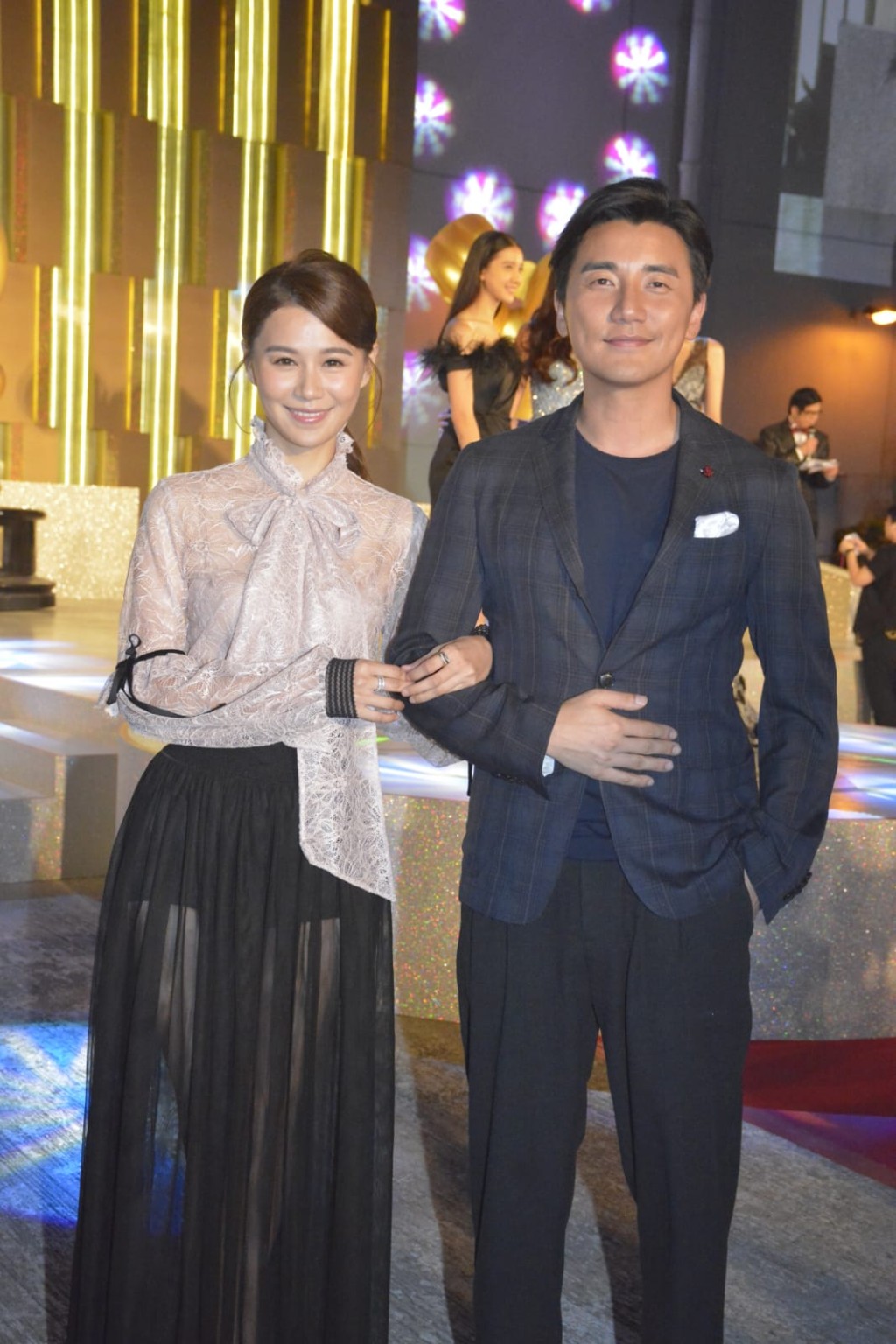 Tony(右)預告明年2月主持旅遊節目,與翠如分道揚鑣。