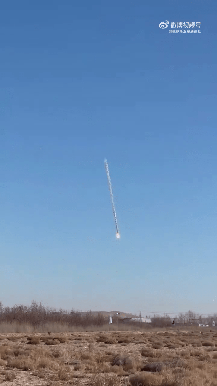 朱雀三號首飛成功入軌，一級火箭回收任務未能完成。 網片截圖