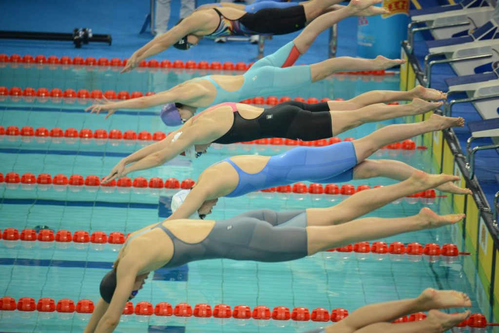 何詩蓓於200米自由泳準決賽的時間,比預賽快2秒。楊功煜攝 何詩蓓於200米自由泳準決賽的時間,比預賽快2秒。楊功煜攝