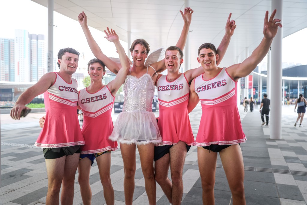 球迷精心打扮入場。何家豪攝