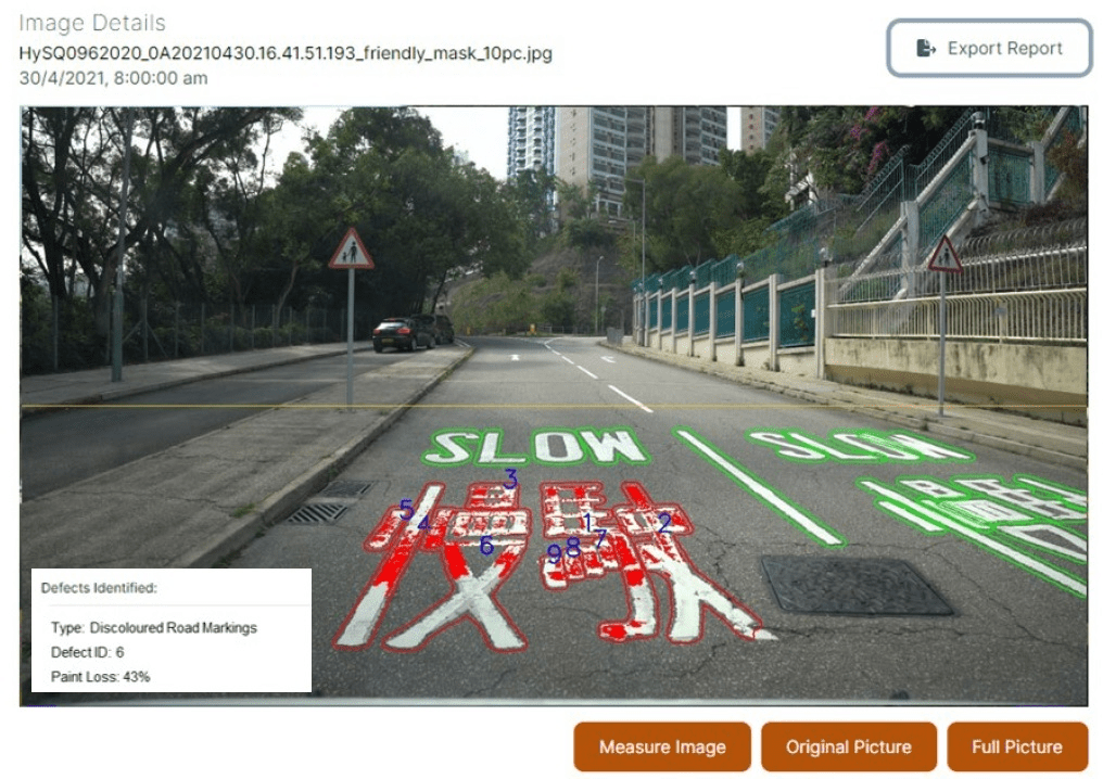 路政署的偵察道路欠妥系統,自動識別路面裂縫及褪色路面標記和記錄其位置。陳美寶網誌圖片 路政署的偵察道路欠妥系統,自動識別路面裂縫及褪色路面標記和記錄其位置。陳美寶網誌圖片