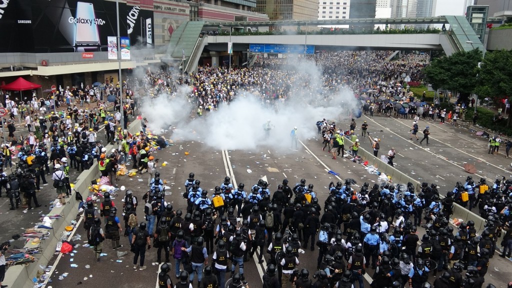 衝突造成最少81人受傷。資料圖片