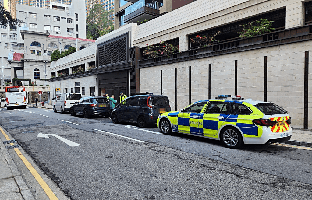 警方打擊白牌車。警方提供