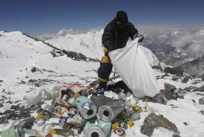 珠峰收集到大量垃圾。網上圖片