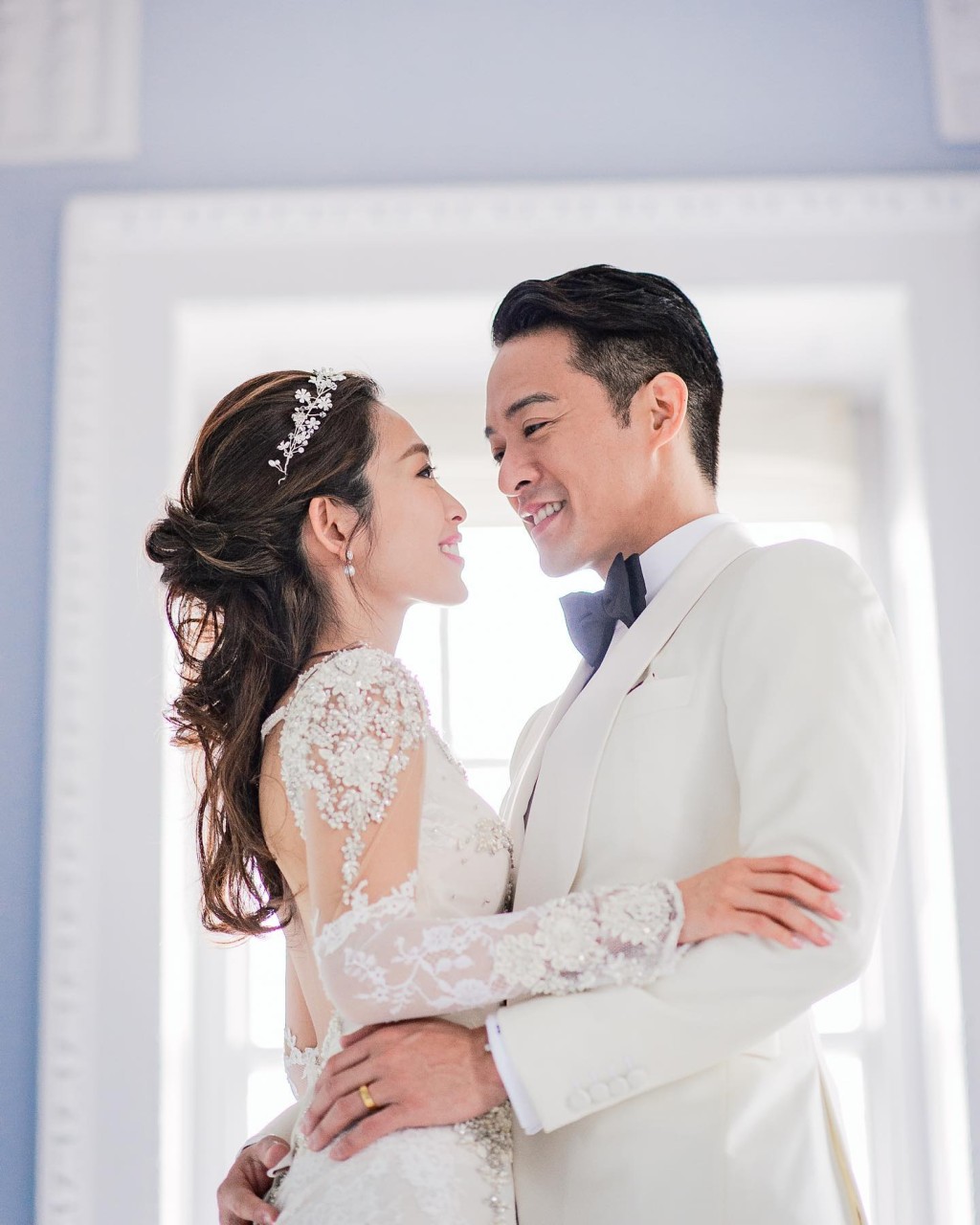 宋熙年與陳智燊（右）於2016年結婚。
