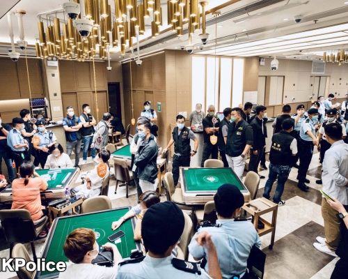 警方大舉搜查夜場。警方圖片