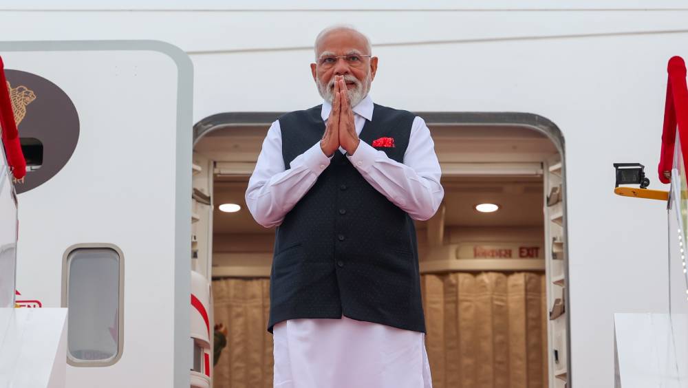 印度總理莫迪乘機抵達天津,出席2025年上合組織峰會。X@narendramodi