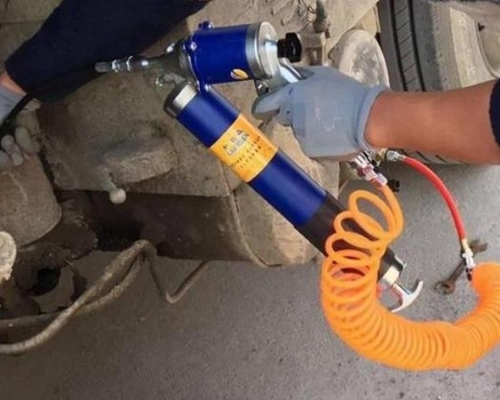 高壓槍的氣體由肛門噴入體內,會令腹腔內多個器官損傷,足以致命。