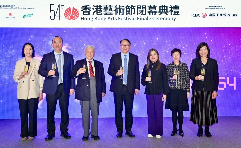 香港藝術節圖滿結束 羅淑佩完成觀賞17場演出 期待明年精彩節目。羅淑佩Facebook 圖片