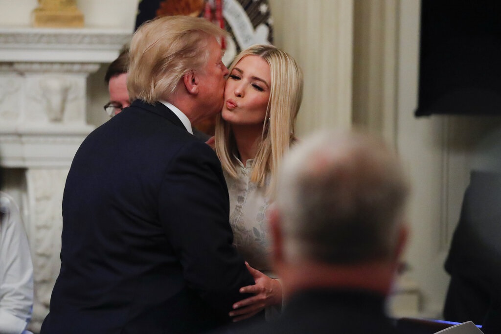 特朗普與繼女伊萬卡。AP圖片