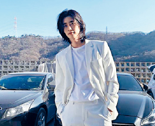 ■李鍾碩終落實演出新劇《Big Mouth》。