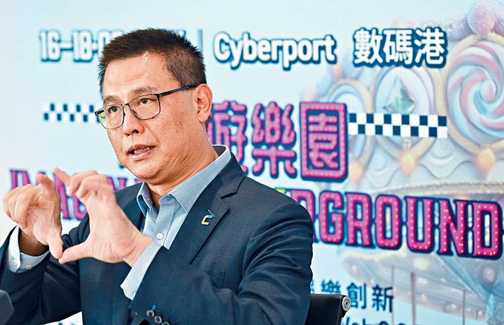 郑松岩期望，数码港能成为香港发展科技的动力，未来会在流浮山的数码港基地发展新产业。 