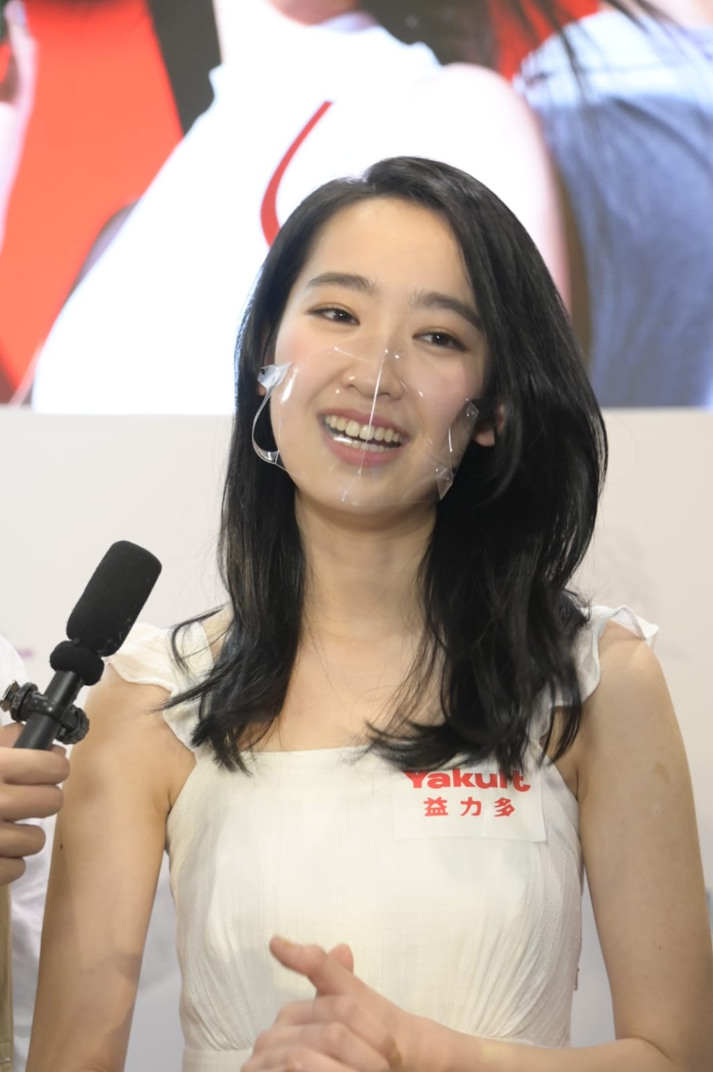 Ashley卻稱自己手腳不協調，跳舞部分要交給對方。