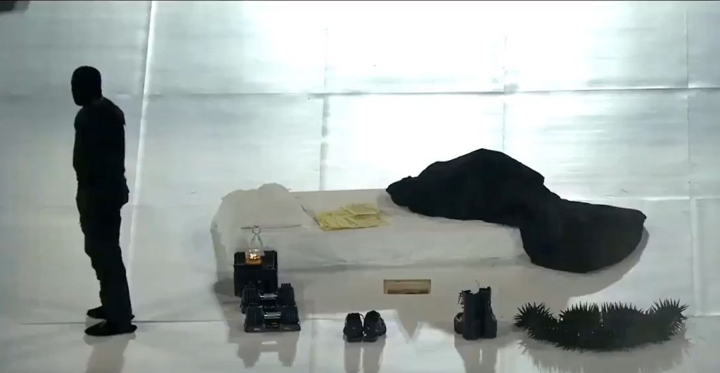 Kanye為新碟舉行試聽派對。