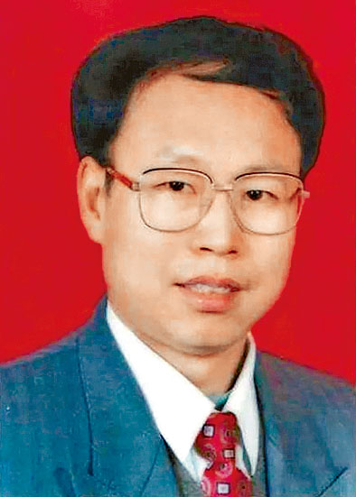 湖北的石油機械專家李子豐(圖)聲稱,推翻了愛因斯坦的相對論。