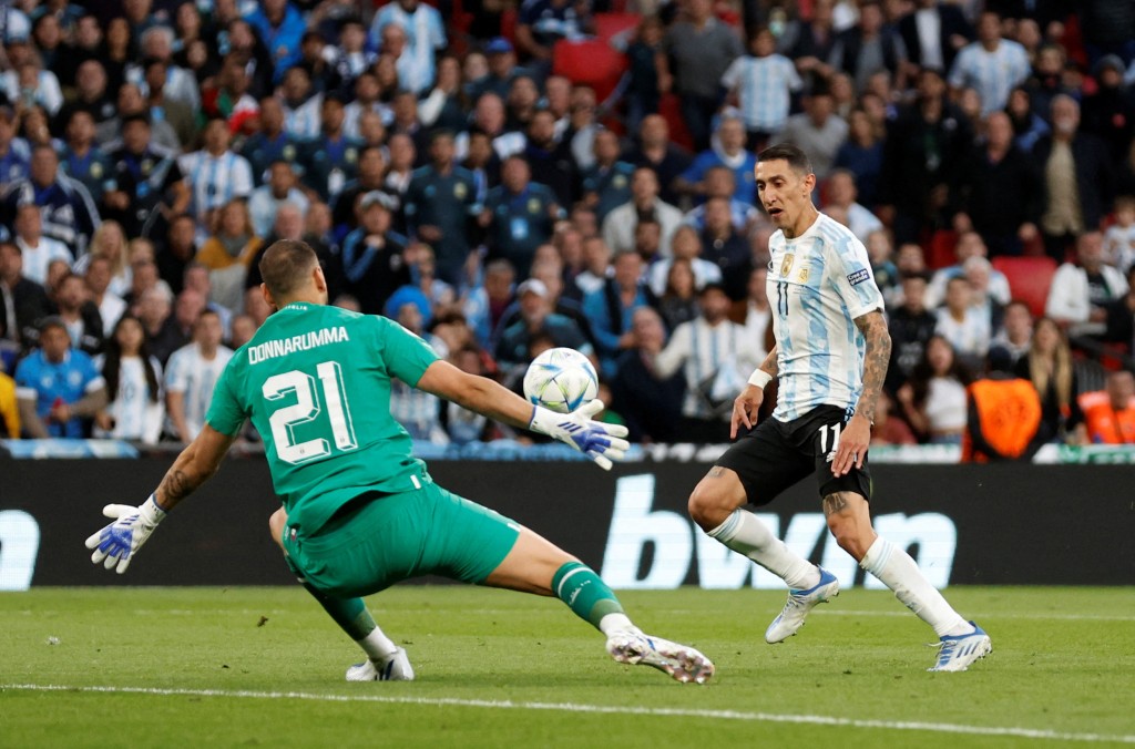今年六月舉行的歐美超級盃，由美洲國家盃冠軍阿根廷鬥歐國盃冠軍意大利。迪馬利亞該仗亦有份士哥，助球隊大勝3：0，成為王中王。Reuters資料圖片