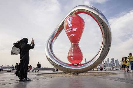 海濱大道設有巨大的世界盃倒數時計。