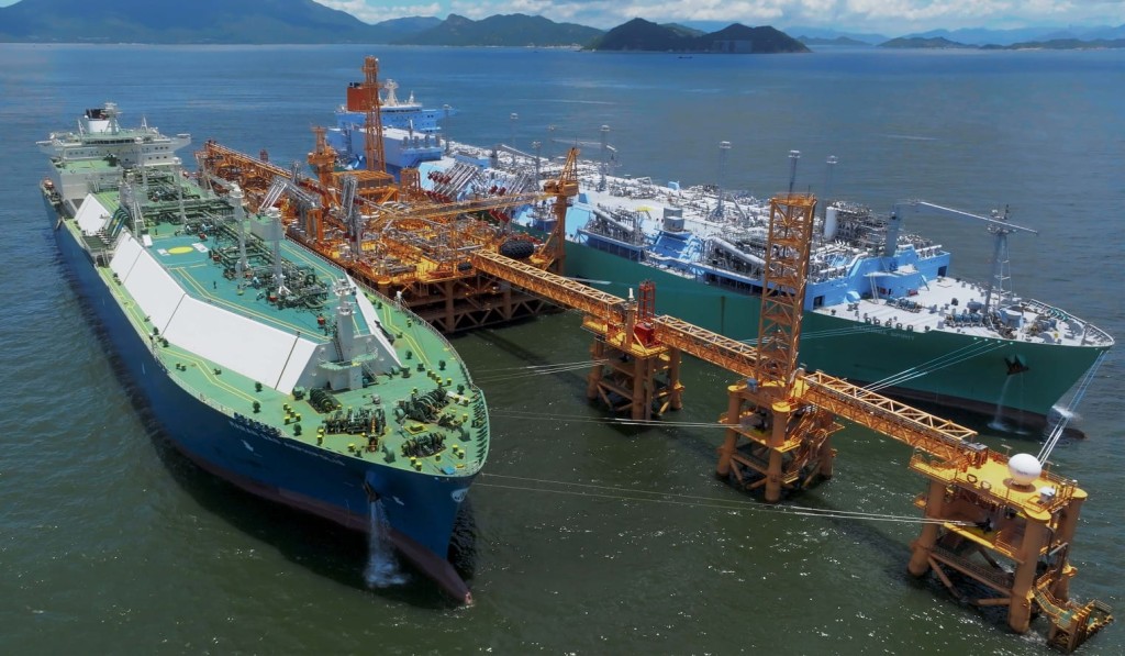  海上液化天然氣接收站正式運作，首批長期協議液化天然氣抵港。
